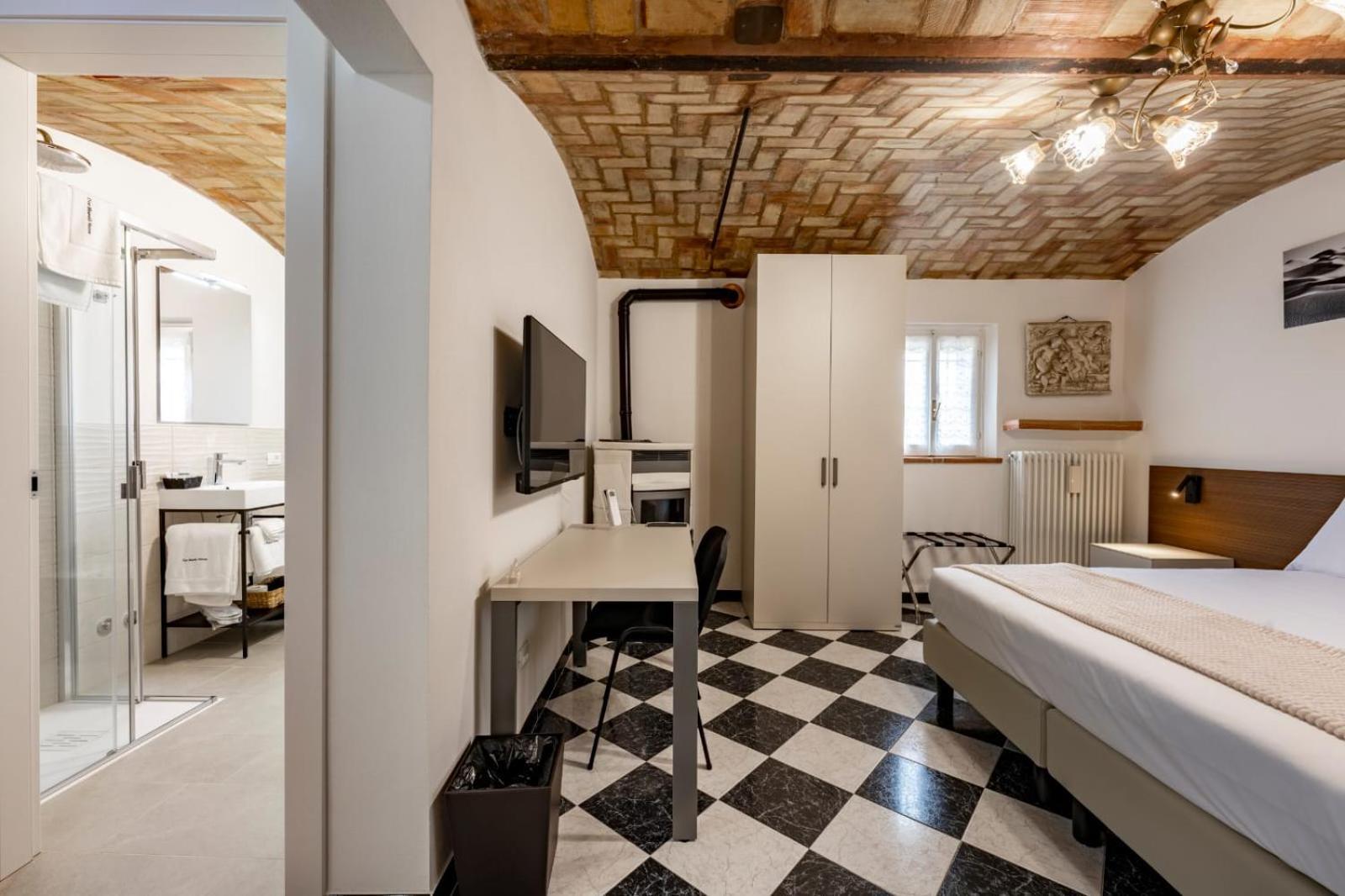 Due Maesta Home Реджо-нель-Емілія Екстер'єр фото